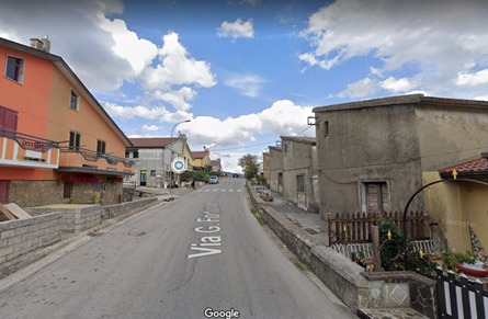 Strada ed edifici costruiti dall'Ente Riforma a San Cataldo di Bella (PZ)