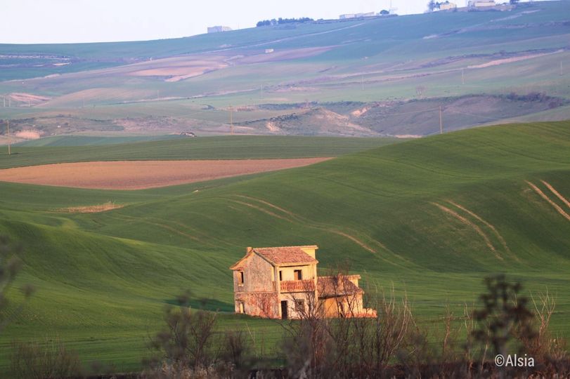 Fabbricato rurale e terreni della Riforma fondiaria in Basilicata