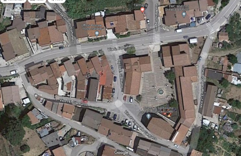 Figura 2. Immagine aerea del centro di San Cataldo in cui si notano le strutture costruite dall'ESAB