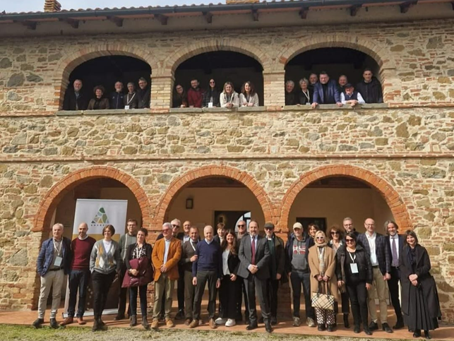 Foto di gruppo dei partecipanti all'evento