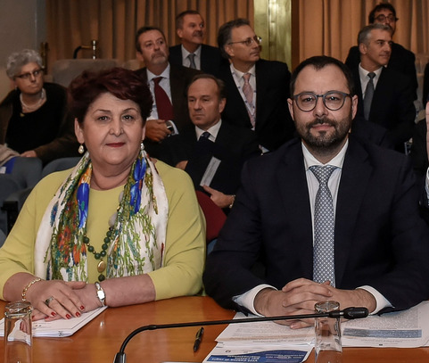 I ministri Bellanova e Patuanelli 